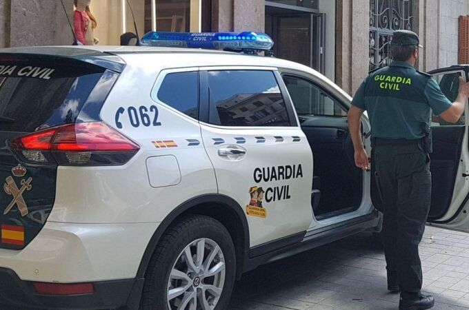 Patrulla de la Guardia Civil Patrulla de la Guardia Civil