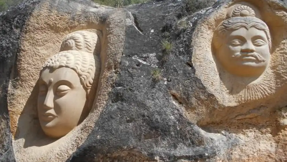 Ruta de las caras en Buendía (Cuenca)