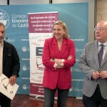 Isabel Blanco junto a Óscar Castro y Enrique Cabero, antes de comenzar la jornada