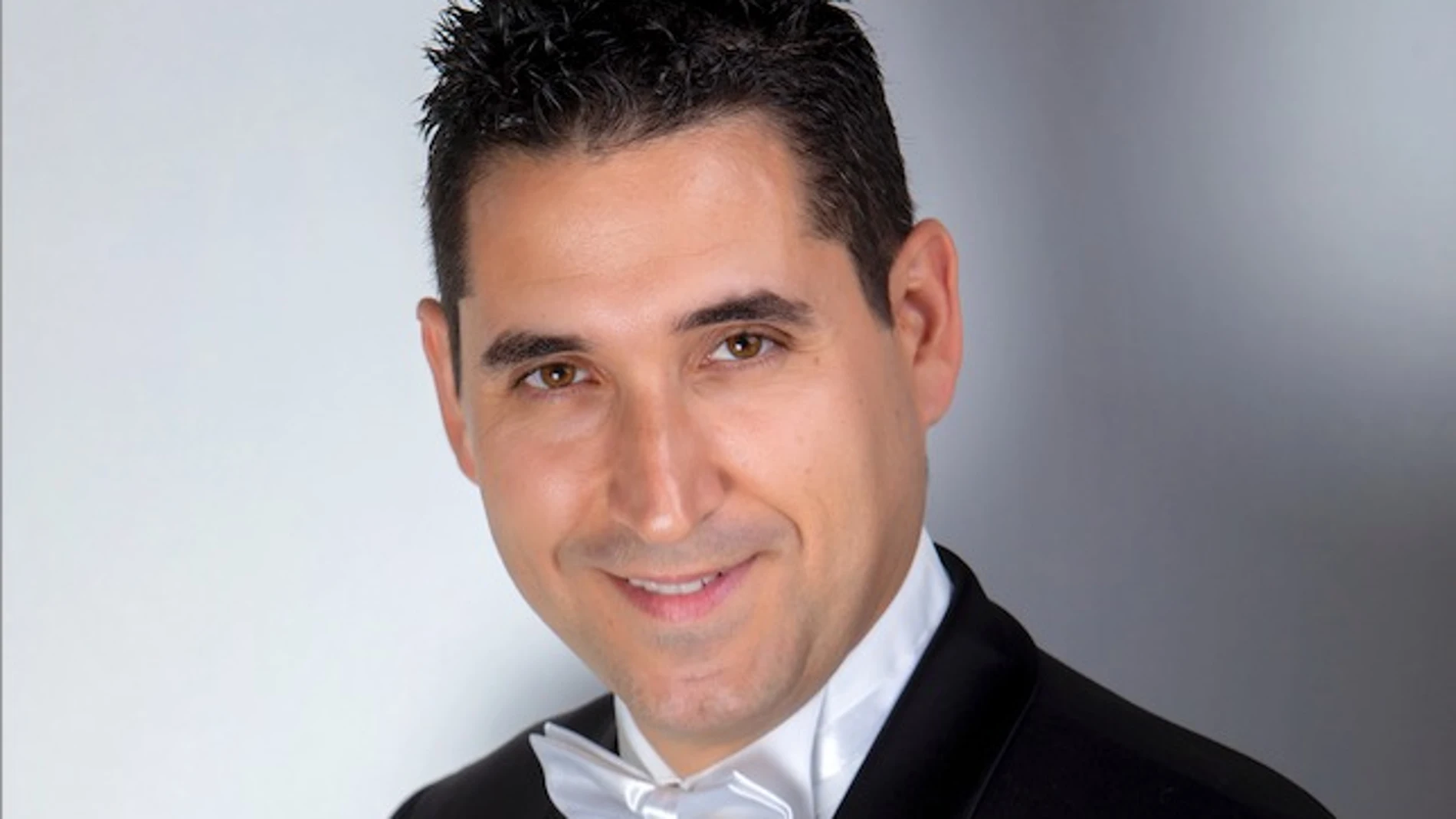 Imagen del compositor alicantino Óscar Navarro
