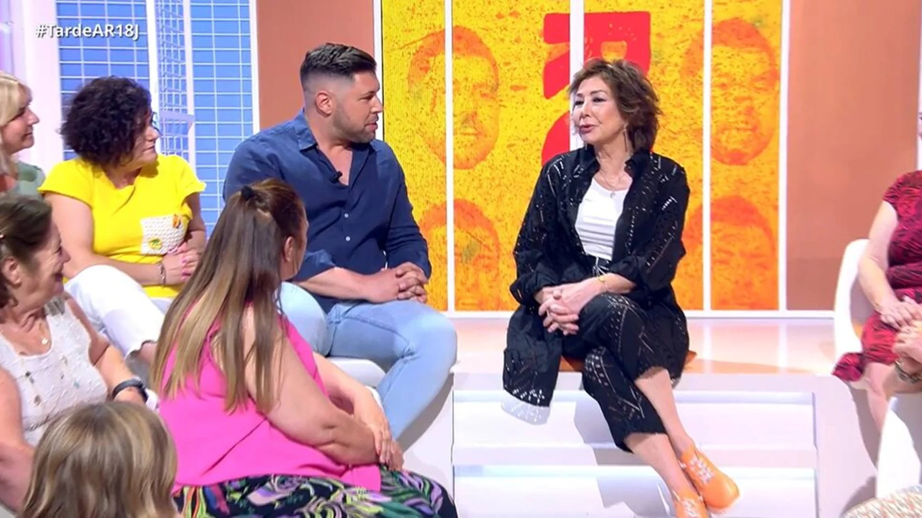 Kike Quintana junto a Ana Rosa Quintana en 'TardeAR'