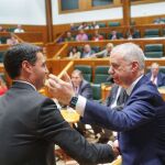 Imanol Pradales, proclamado lehendakari con los 39 votos del PNV y el PSE-EE