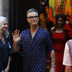 Robbie Williams abre su muestra en Moco Barcelona: "A la edad de 50 estoy disfrutando de mi vida"
