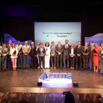 Foto de familia de premiados y autoridades, entre los que se encuentran el consejero de Sostenibilidad, Medio Ambiente y Economía Azul, Ramón Fernández-Pacheco, y Javier Noriega, presidente del CMMA