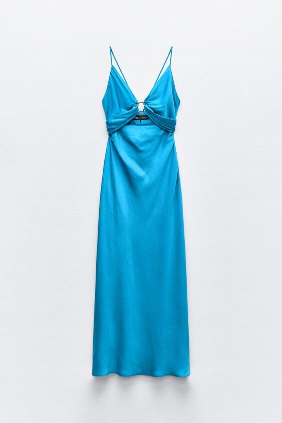 Vestido satinado.