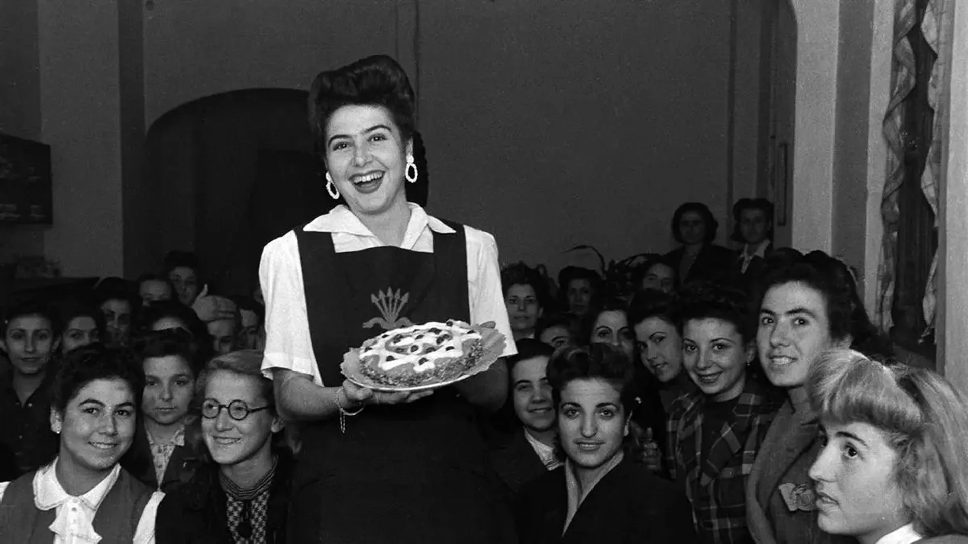 Sección Femenina de Sevilla (1940-1945).