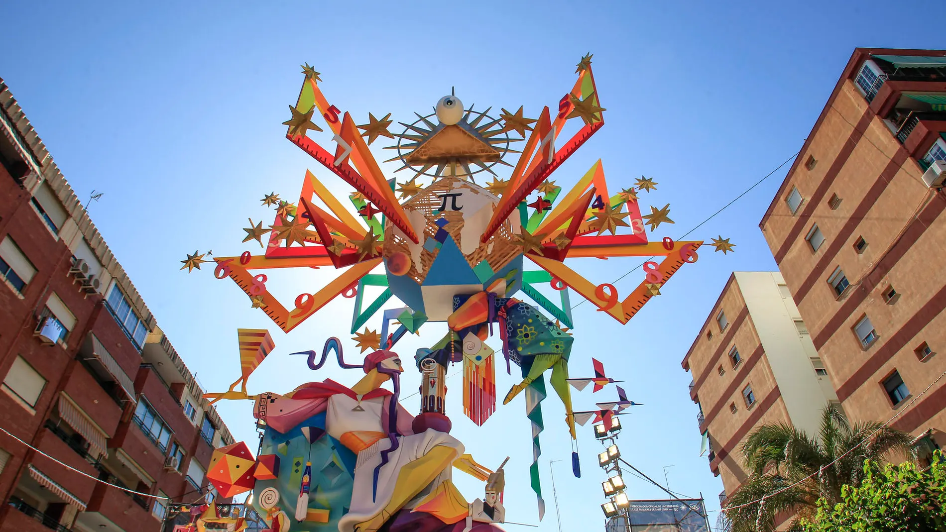 Florida Portazgo gana el primer premio de las Hogueras de Alicante en categoría especial