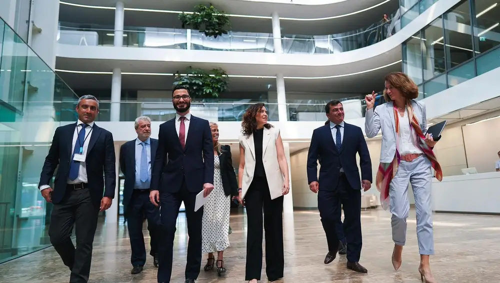 Ayuso viaja a Múnich para ratificar la construcción de la nueva sede de Siemens España en la Comunidad de Madrid