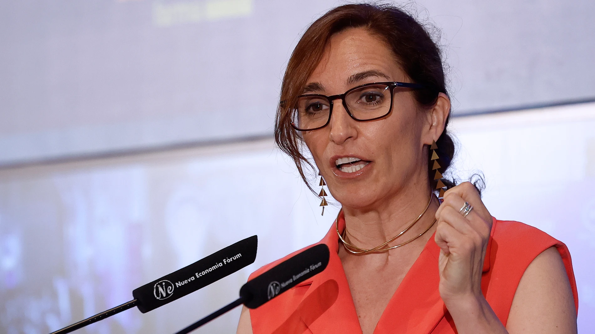 MADRID, 24/06/2024.- La ministra de Sanidad, Mónica García interviene en el Foro Salud que organiza Nueva Economía Fórum, este lunes en Madrid. EFE/ Chema Moya