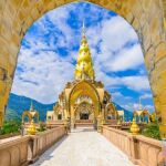 Pagoda del templo Wat Pha Sorn Kaew