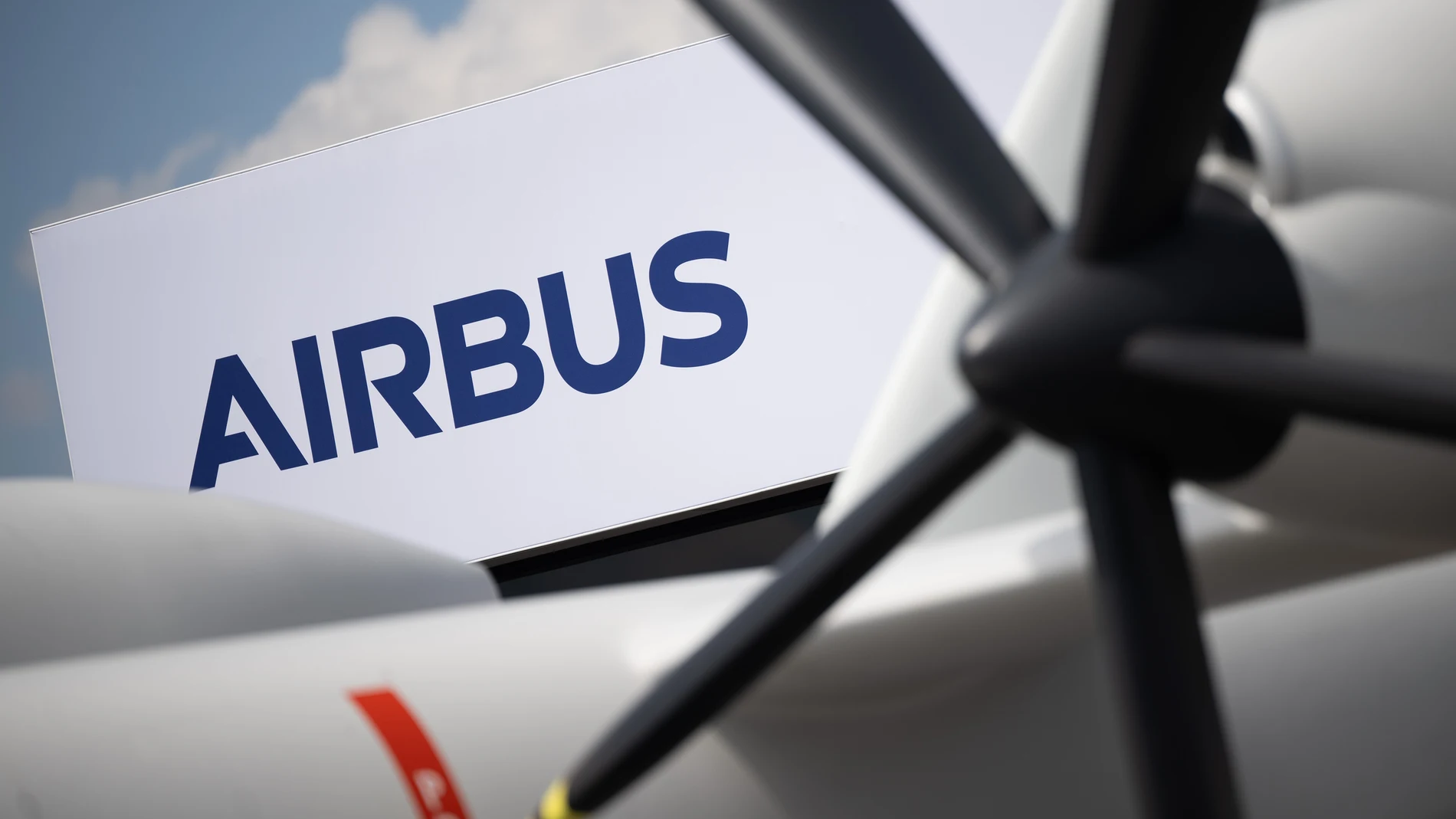 FILED - 06 June 2024, Brandenburg, Schoenefeld: The Airbus logo can be seen behind a model of the Eurodrone during the International Aerospace Exhibition (ILA) at Berlin Brandenburg Airport (BER). Photo: Sebastian Christoph Gollnow/dpa 06/06/2024 ONLY FOR USE IN SPAIN