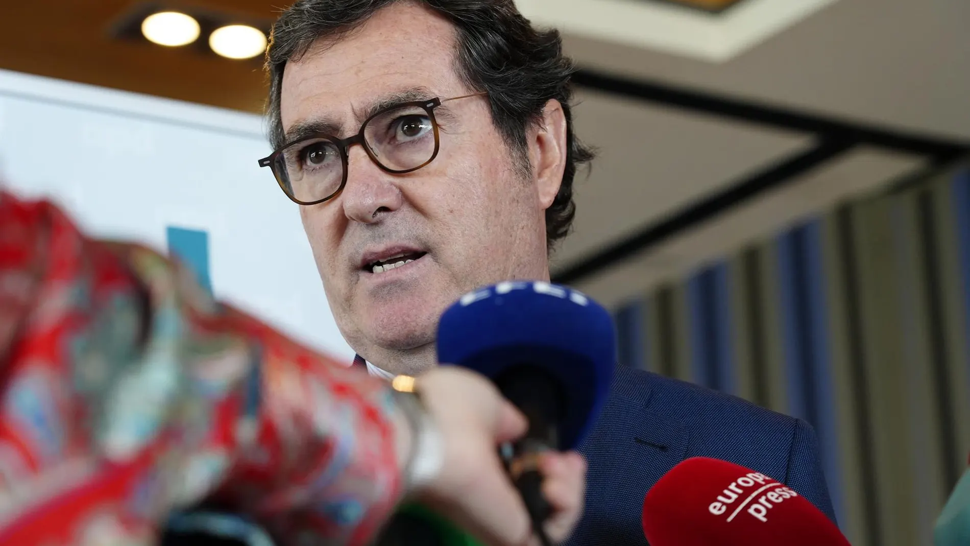 Economía.- Garamendi asegura que van a seguir negociando pese al "monólogo" social del Gobierno