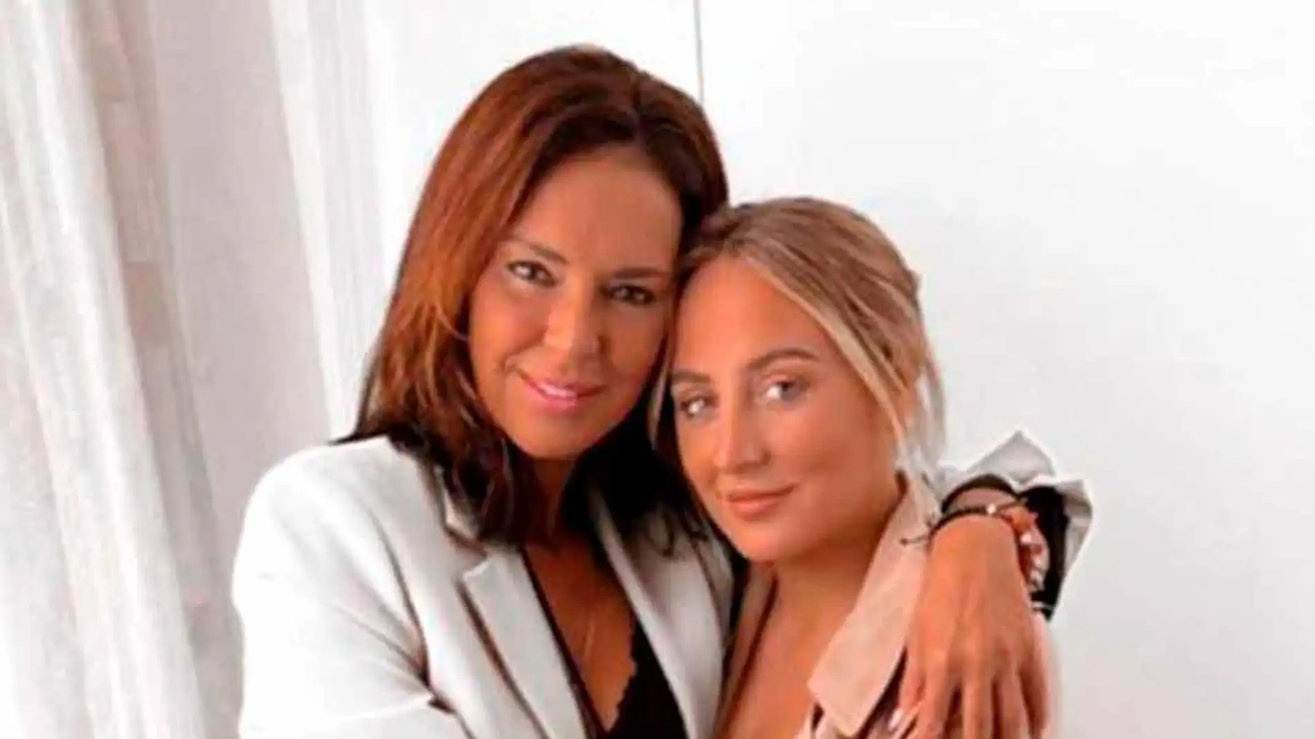 Olga Moreno y Rocío Flores
