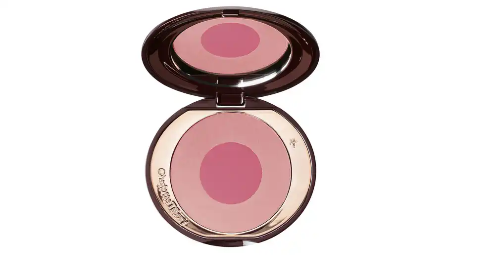 Colorete en polvo 'Cheek To Chic'.