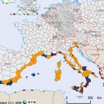 En naranja las zonas propensas a tsunamis cercanas a placas tectónicas. En azul, regiones cercanas a zonas tectónicas activas