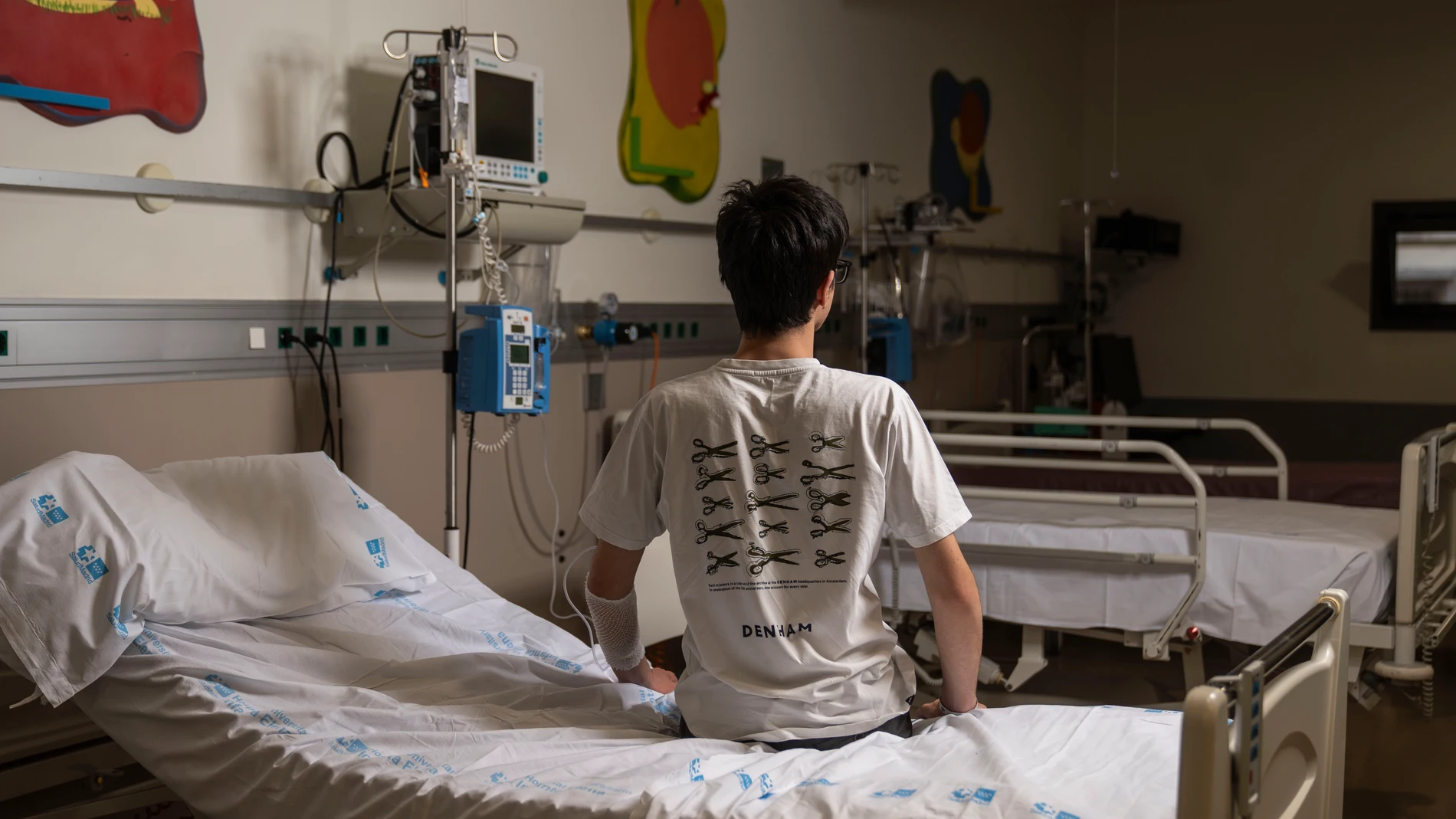 Un menor con la enfermedad de Crohn durante el tratamiento con un fármaco biológico