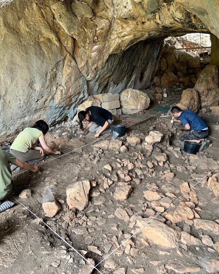 Nuevas excavaciones en la Cova Foradada de Oliva 