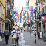 Los servicios de limpieza del Ayuntamiento recogieron en el primer día del Orgullo hasta 30.000 kilos de residuos
