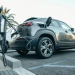 El Gobierno impulsa la movilidad eléctrica con 200 millones en ayudas a fabricantes de baterías