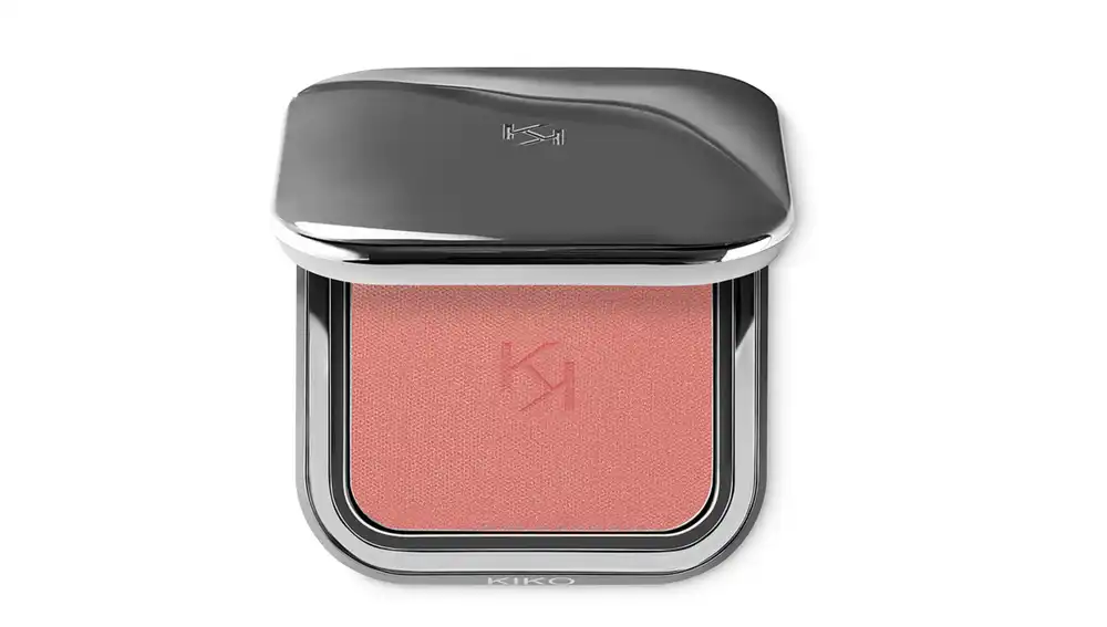 Colorete en polvo 'Unlimited'.