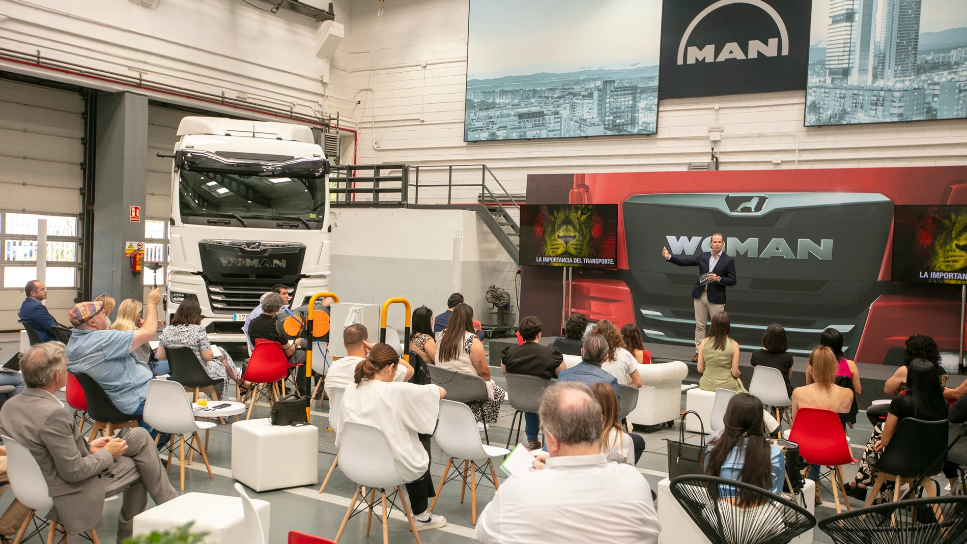 El sector del transporte tiene 30.000 empleos vacantes en España