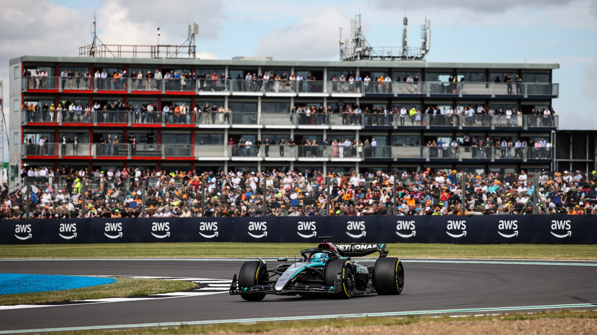 63 RUSSELL George (gbr), Mercedes AMG F1 Team W15, action during the Formula 1 Qatar Airways British Grand Prix 2024, 12th round of the 2024 Formula One World Championship from July 5 to 7, 2024 on the Silverstone Circuit, in Silverstone, United Kingdom - Photo Xavi Bonilla / DPPI AFP7 05/07/2024 ONLY FOR USE IN SPAIN