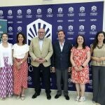Foto tras la firma del convenio de colaboración