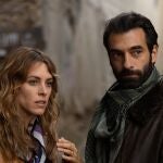  Ilker Kaleli y Maggie Civantos.