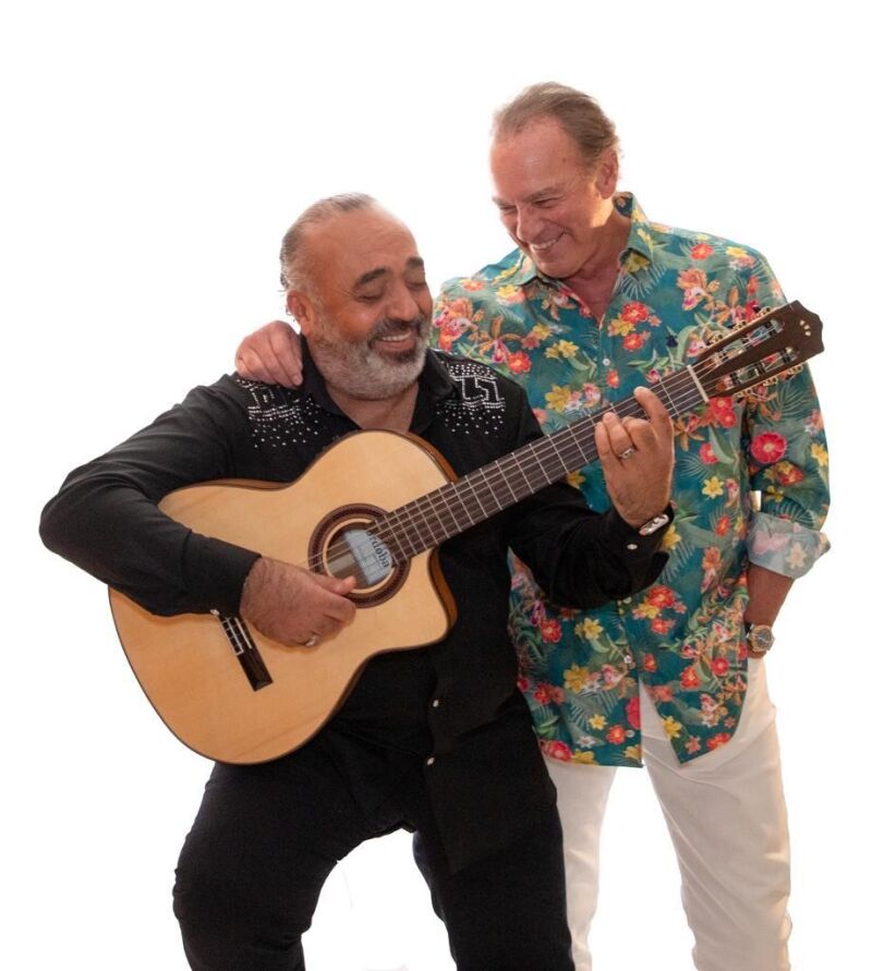 Chico Castillo y Bertín Osborne en un concierto en Madrid