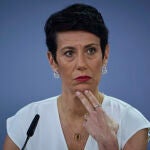 La ministra de Inclusión, Seguridad Social y Migraciones, Elma Saiz, durante la rueda de prensa posterior al Consejo de Ministros.