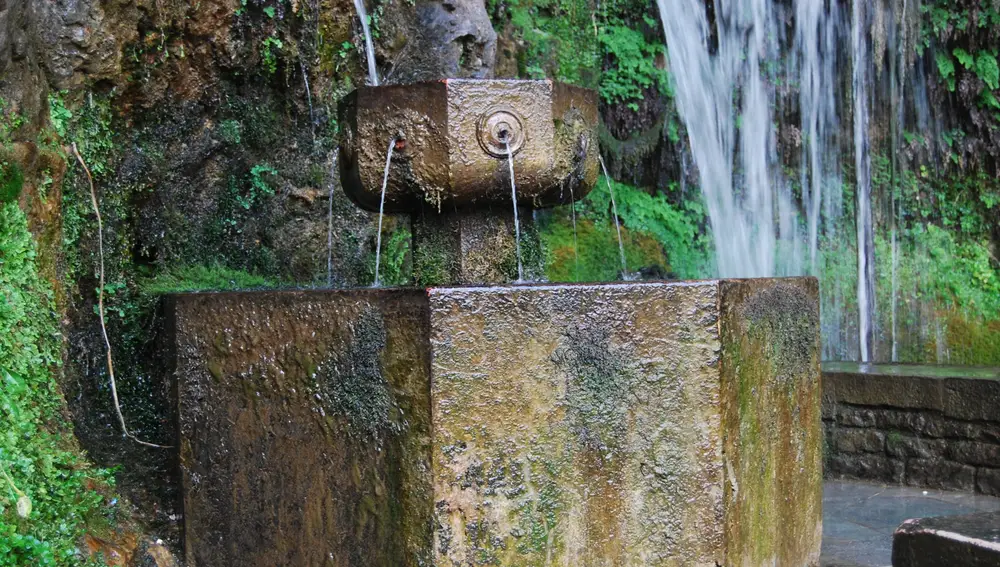 Fuente de los siete caños Covadonga.