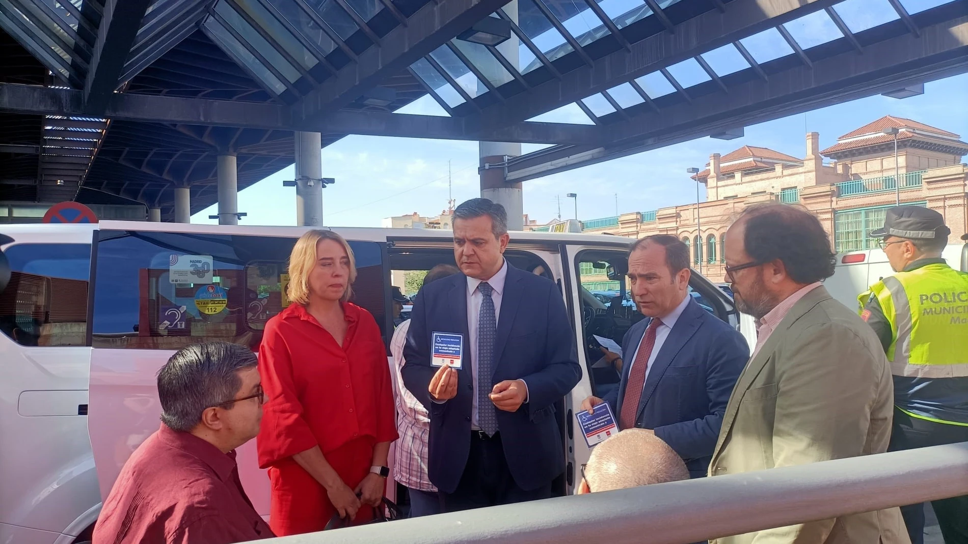 El consejero de Vivienda, Transportes e Infraestructuras, Jorge Rodrigo, y el delegado de Urbanismo, Medioambiente y Movilidad del Ayuntamiento de la capital, Borja Carabante EUROPA PRESS 08/07/2024