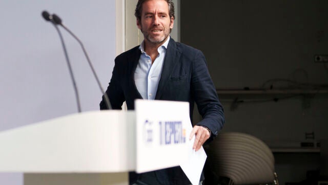 Borja Semper en rueda de prensa posterior a la reunion del comite de direccion del PP. David Jar
