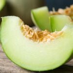 Descubre cómo escoger el melón ideal para disfrutar este verano