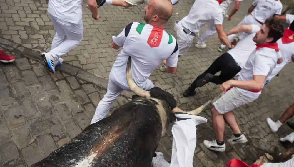 Dos trasladados por contusiones tras el tercer encierro de los Sanfermines