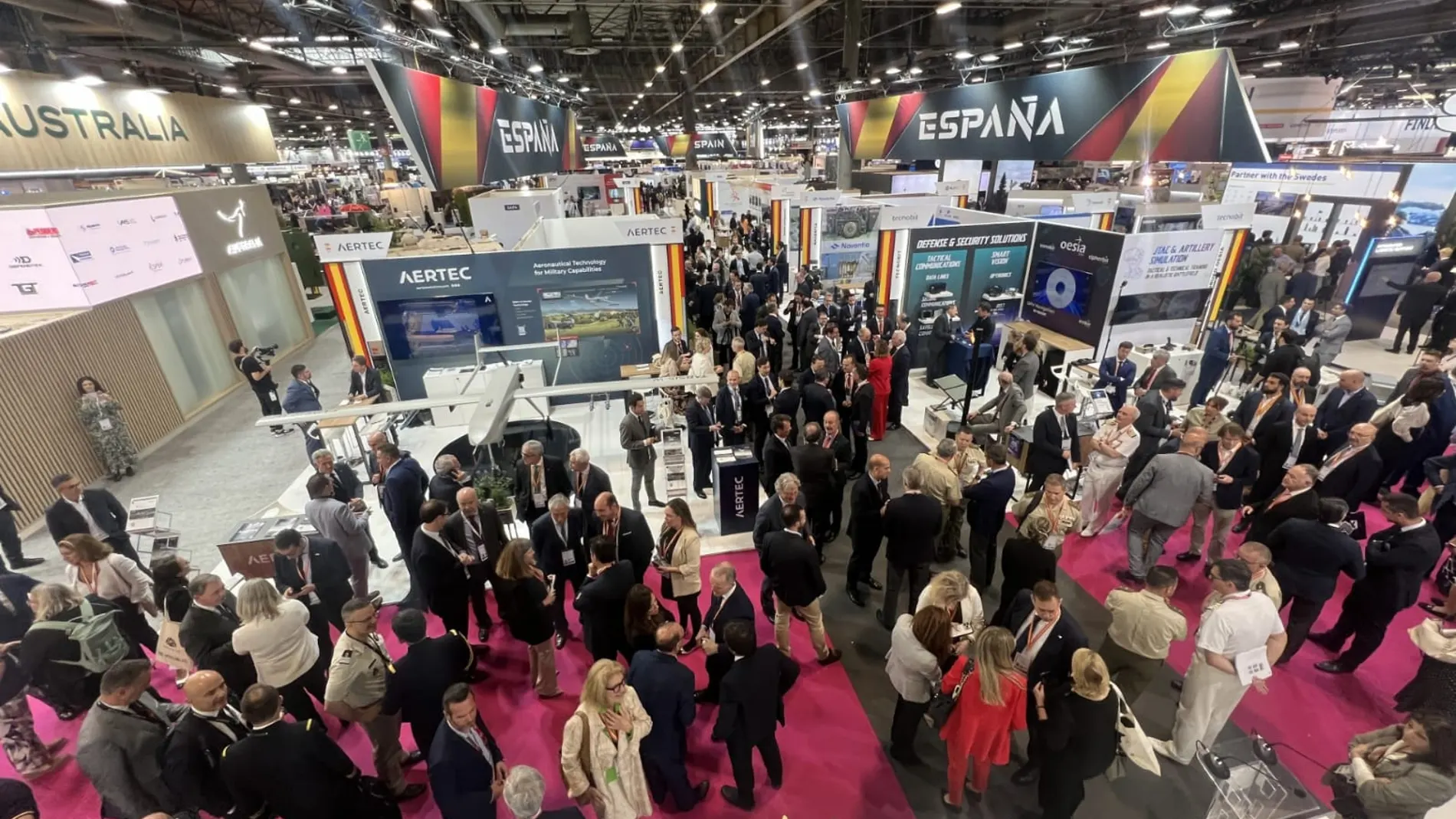 Industria de defensa española en Eurosatory