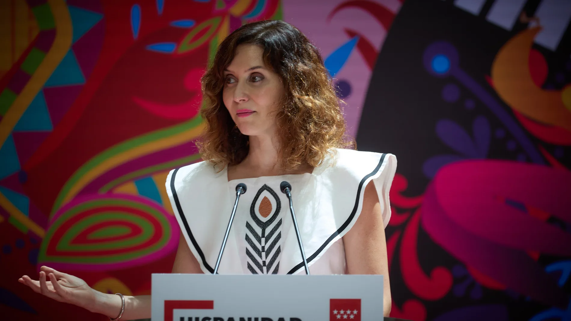 La presidenta de la Comunidad de Madrid, Isabel Díaz Ayuso, interviene durante la presentación de la programación de Hispanidad 2024, en la Real Casa de Correos, a 10 de julio de 2024, en Madrid (España). Durante el acto, se han presentado las actividades que tendrán lugar en Madrid del 4 al 13 de octubre de este año con motivo del día de la Hispanidad, cuyo día principal es el 12 de octubre. 10 JULIO 2024;PROGRAMACIÓN;HISPANIDAD;OCTUBRE;FIESTAS;CELEBRACIÓN Jesús Hellín / Europa Press 10...