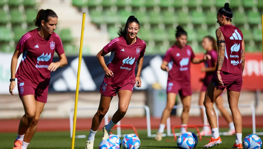 Entrenamiento de la selección española de fútbol femenina
