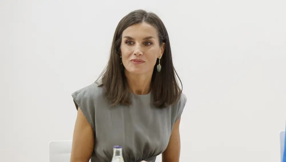 La Reina Letizia de reuniones en Girona.