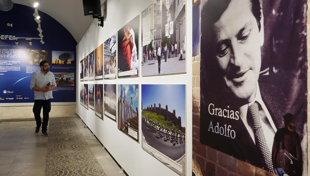 La Agencia EFE inaugura la exposición fotográfica "Un recorrido por cuatro décadas de actualidad en Castilla y León"