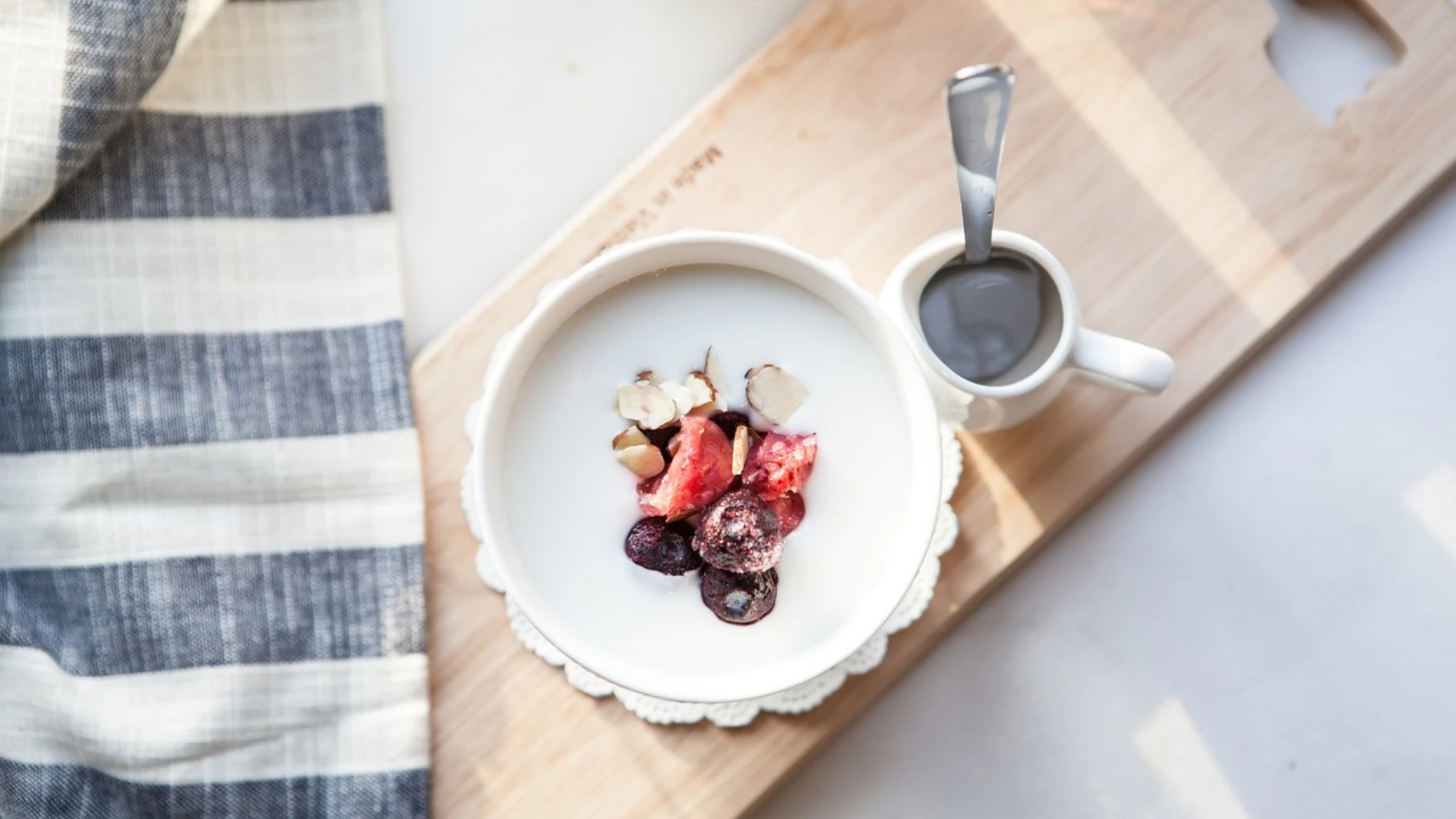 Boticaria García resuelva la duda: ¿es más saludable el yogur natural o el bífidus?