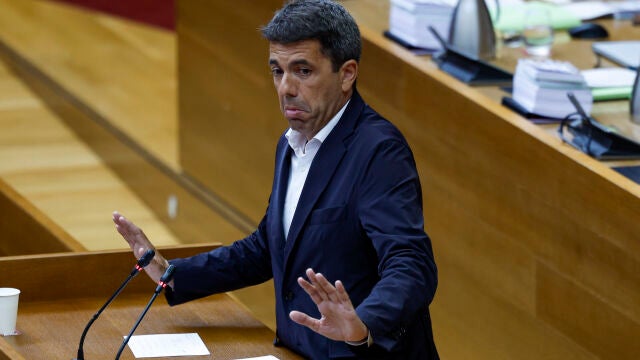 Carlos Mazón responde en Les Corts