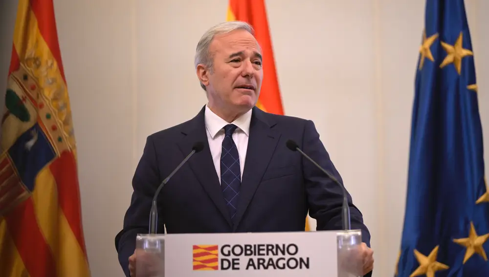 Azcón ofrece una rueda de prensa para informar acerca de la ruptura VOX-PP
