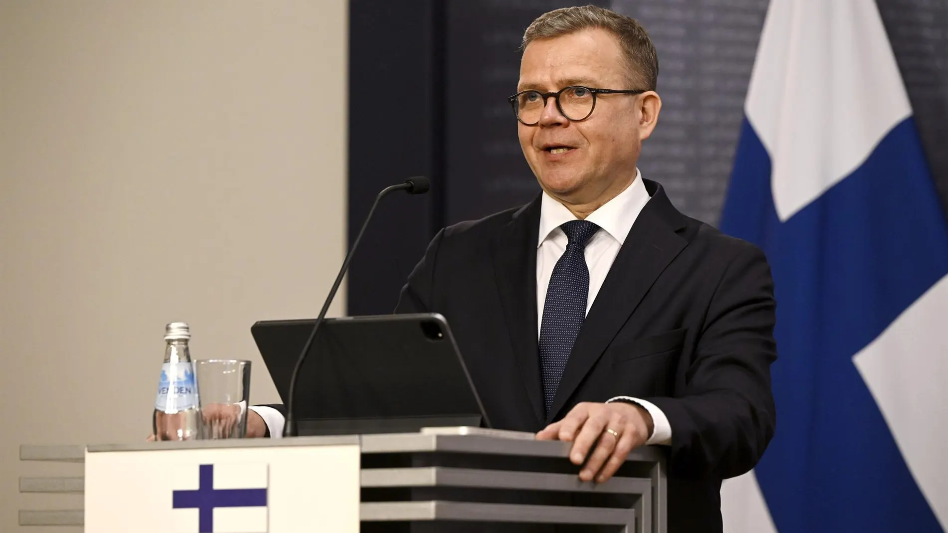 Finlandia.- El Parlamento de Finlandia aprueba una ley para expulsar a los migrantes que Rusia "empuja" a sus fronteras