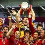 Iker Casillas levanta la Eurocopa 2012