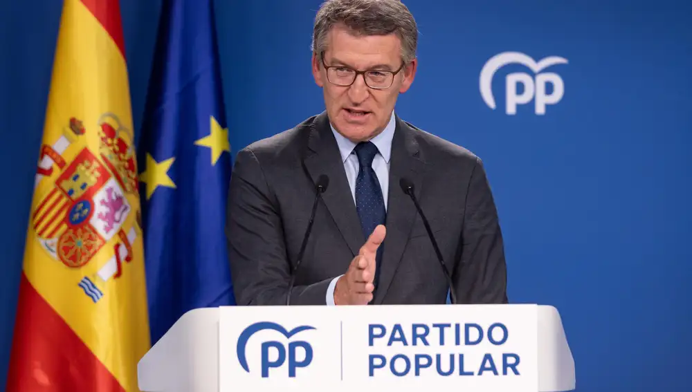 Feijóo, en la sede de Génova, durante su comparecencia