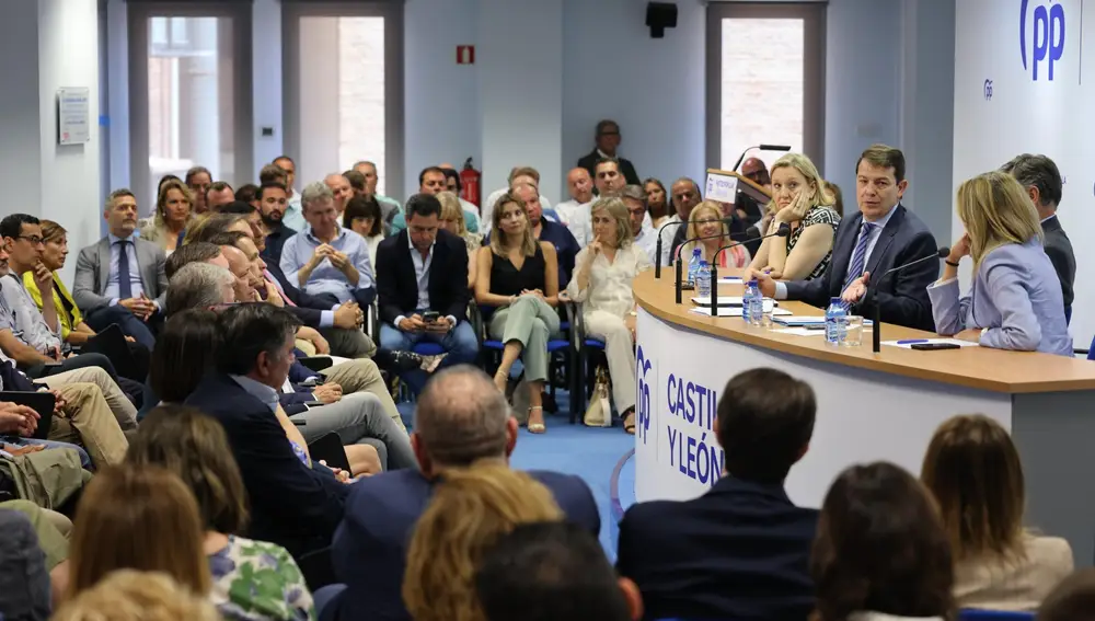 Comité Ejecutivo del PPCyL presidido por Alfonso Fernández Mañueco