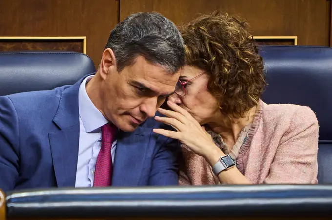 España, el país más endeudado de Europa: más del 700% del PIB España, el país más endeudado de Europa: más del 700% del PIB