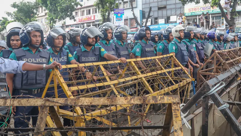 Students demand reform in quota system for government jobs in Bangladesh