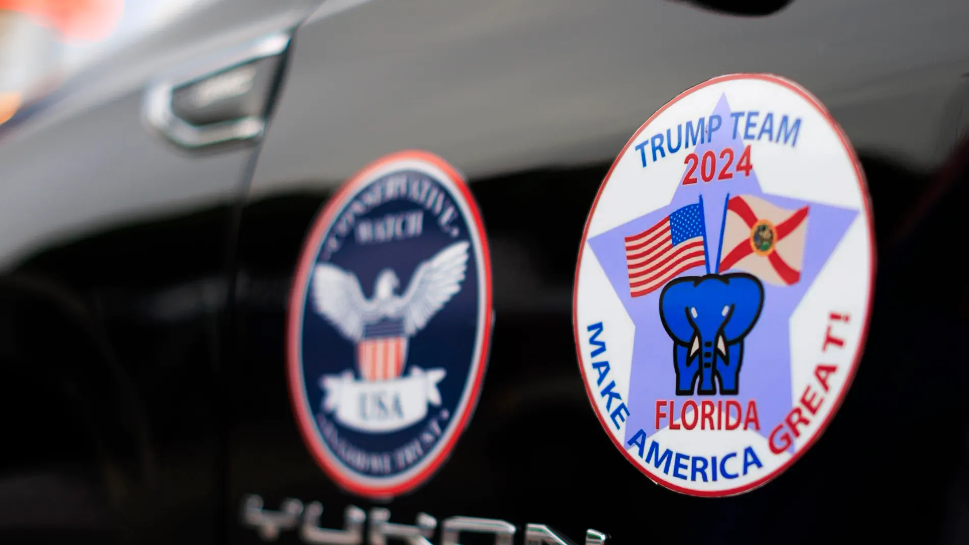 Simpatizantes de Donald Trump se manifiestan tras el intento de atentado
